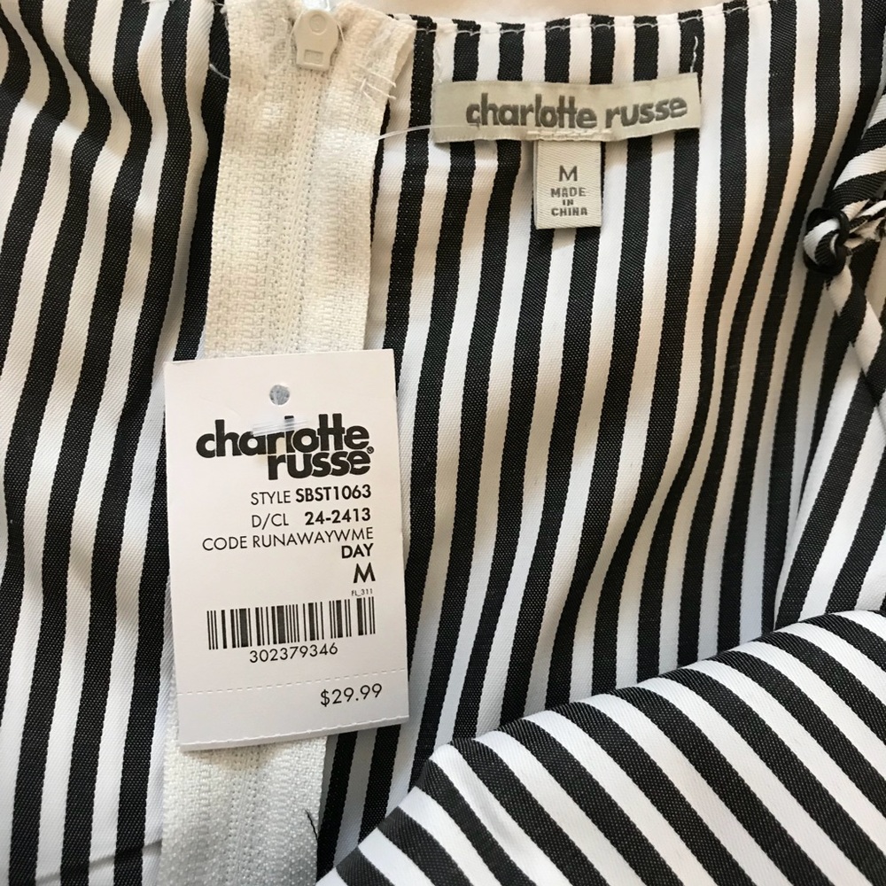 Stripped Cold Shoulder Romper - Picture 5 of 8